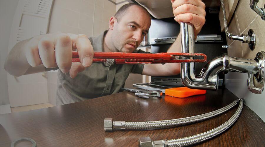 Local annual plumbing maintenance in Holcomb, MO